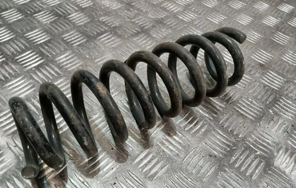 BMW 1 E81 E87 Rear coil spring