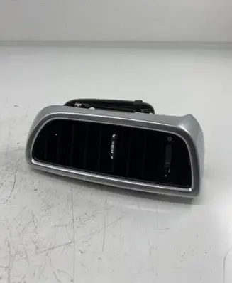 Porsche Cayenne (92A) Dash center air vent grill 7P5819728E