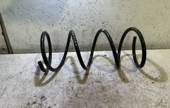 Toyota Avensis Verso Rear coil spring
