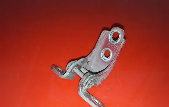Honda Civic IX Front door upper hinge
