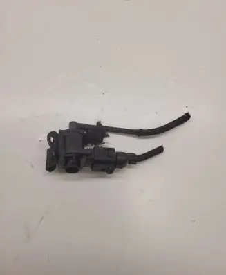 Volkswagen Golf IV Turbo solenoid valve 1J0906283C