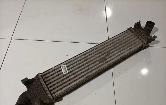 Ford Focus Intercooler radiator