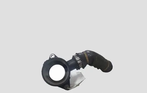 Volvo V40 Turbo air intake inlet pipe/hose 1051412S03