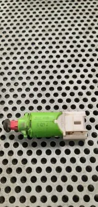Renault Master III Clutch pedal sensor 253251456R