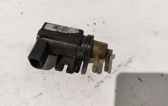 Audi A4 S4 B6 8E 8H Vacuum valve 1K0906627A 13T311 70086800