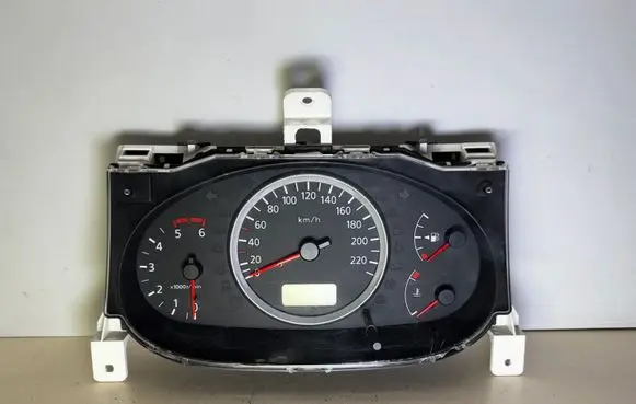 Nissan Almera Tino Speedometer (instrument cluster) BU714 4Y19303