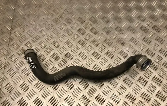 Mercedes-Benz C W204 Engine coolant pipe/hose 2045010782