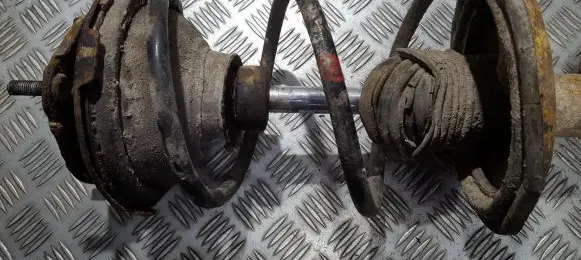 Toyota RAV 4 (XA20) Front coil spring