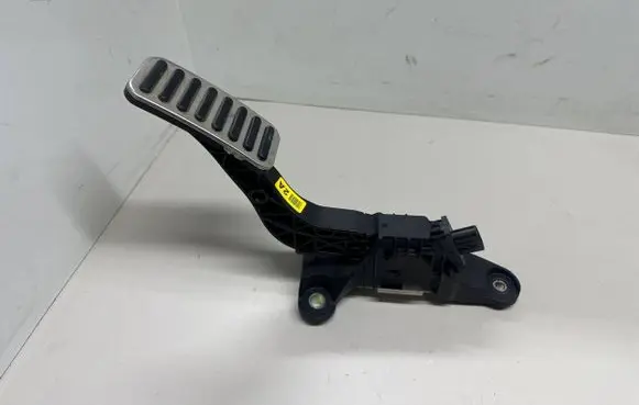 KIA Rio Brake pedal CN06113592 1462080