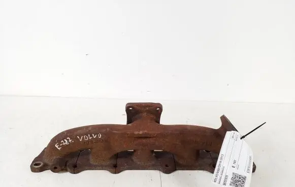 Volvo V60 Exhaust manifold 30757870