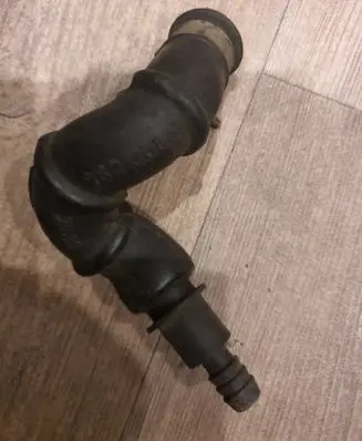 Mercedes-Benz E W123 AdBlue supply pipe 1020949082 102094
