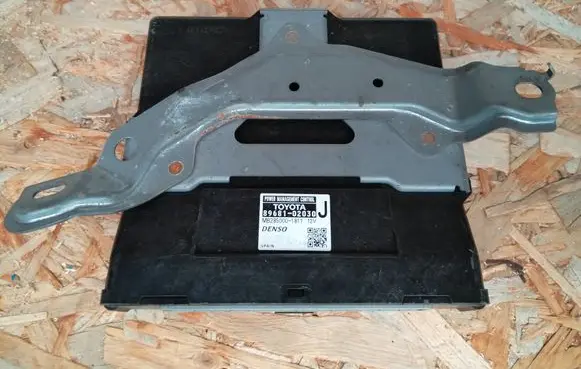 Toyota Auris E180 Other control units/modules 8968102030