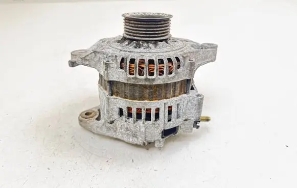 Nissan Almera N16 Generator/alternator 23100BU010 LR180762 12V80A