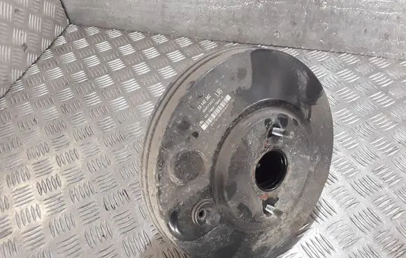 Opel Astra H Brake booster 13142362 360573521