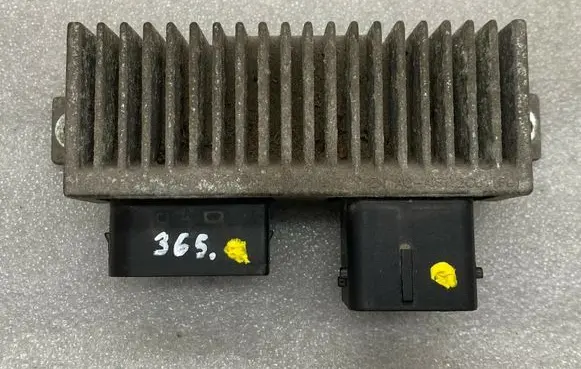 Renault Trafic III (X82) Glow plug pre-heat relay 934594101682102480