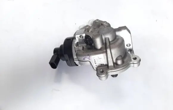 Volkswagen Arteon Fuel injection high pressure pump 05L130755