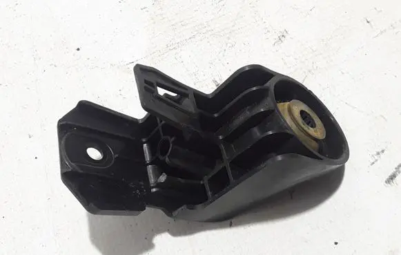 Volvo S60 Air filter cleaner box bracket assembly 31493244