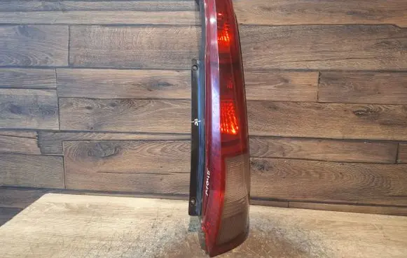 Nissan X-Trail T30 Rear/tail lights