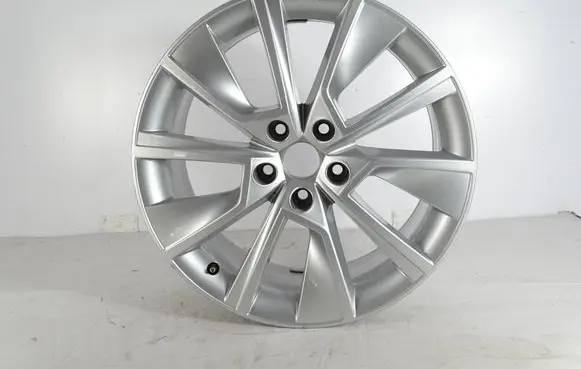 Skoda Octavia Mk4 Original wheel cap 5E3601025K 5E3601025L