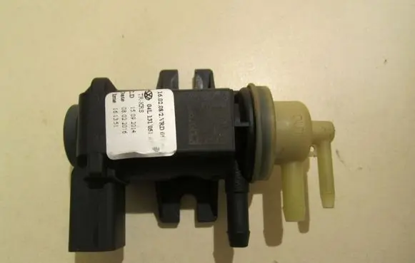 Volkswagen Caddy Turbo solenoid valve 04L131051AH