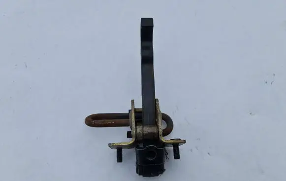 Volvo V70 Rear door check strap stopper