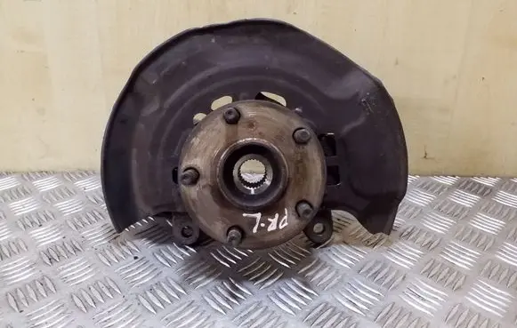 Toyota Auris E180 Front wheel hub
