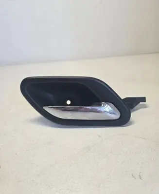 BMW 5 E39 Front door interior handle 8226050
