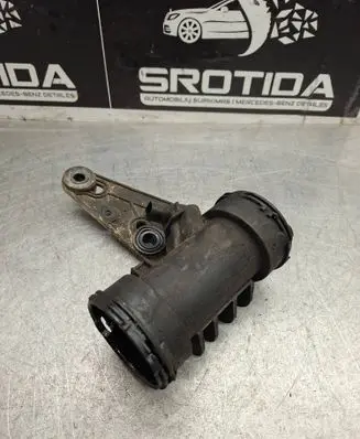 Mercedes-Benz C W203 Intercooler hose/pipe A2035200095
