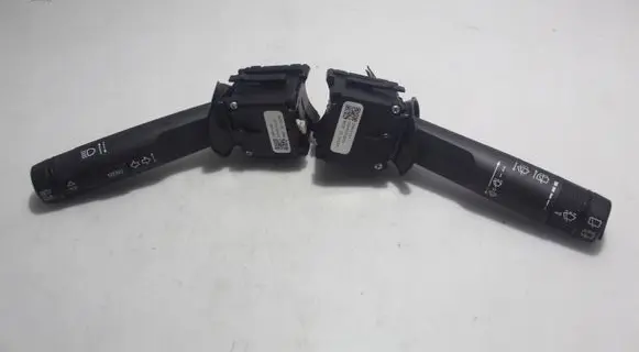 Opel Astra J Light switch 