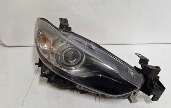 Mazda 6 Headlight/headlamp GHR4-51030