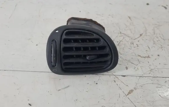 Peugeot 206 Dashboard side air vent grill/cover trim 9632184877