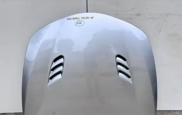 Alfa Romeo Stelvio Engine bonnet/hood