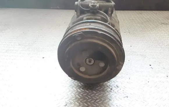 Opel Zafira B Air conditioning (A/C) compressor (pump) 6572647