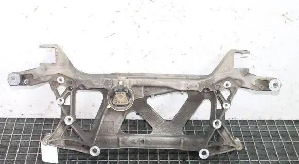 Volkswagen PASSAT B8 Front subframe 3Q0199369E