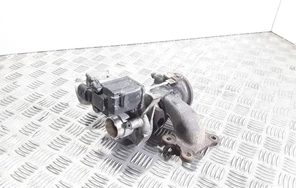 Audi A3 S3 8V Turbo 04E145713N 04E145725AK