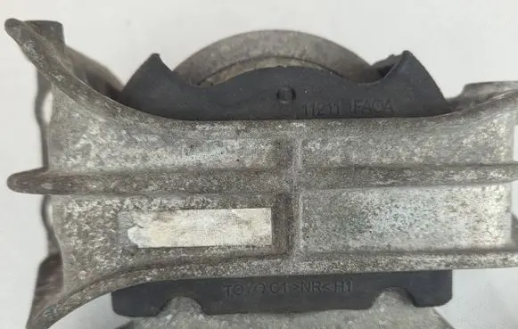 Nissan Juke I F15 Engine mount bracket 112111FA0A