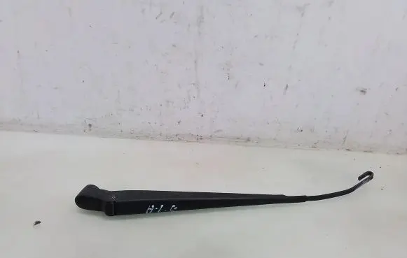 Hyundai H-100 Rear wiper blade arm