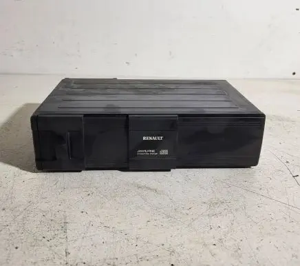 Renault Espace - Grand espace IV CD/DVD changer 8200002656B