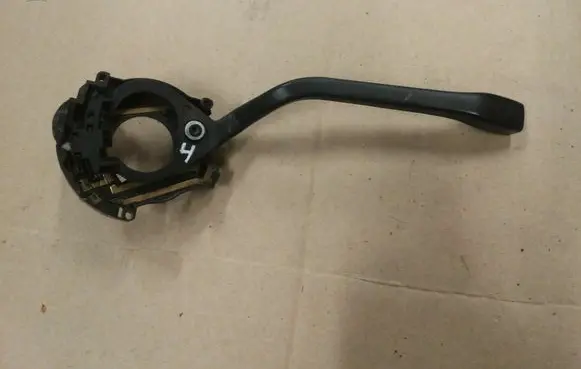 Volkswagen Jetta I Wiper switch 321953503D
