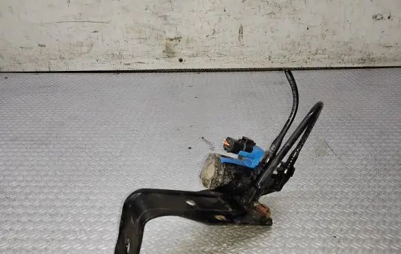 Peugeot 407 Electric auxiliary coolant/water pump 9657004580