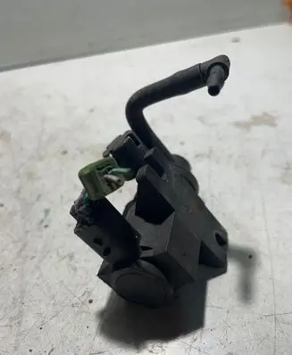 Peugeot 307 Turbo solenoid valve 70096401
