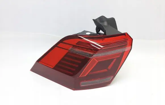 Volkswagen Tiguan Rear/tail lights 5NA945207K