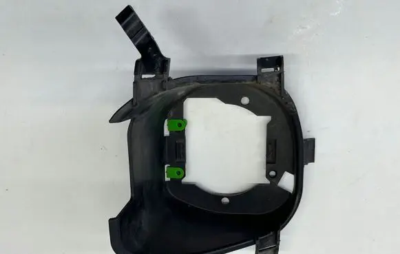 Land Rover Freelander Fog light bracket 