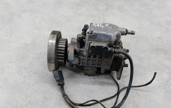 Volkswagen II LT Fuel injection high pressure pump 074130115B