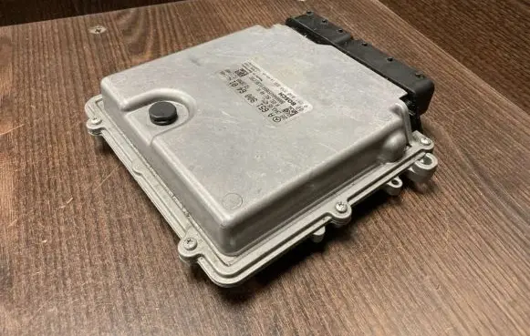Mercedes-Benz Sprinter W906 Engine control unit/module 6519006401 6519014001