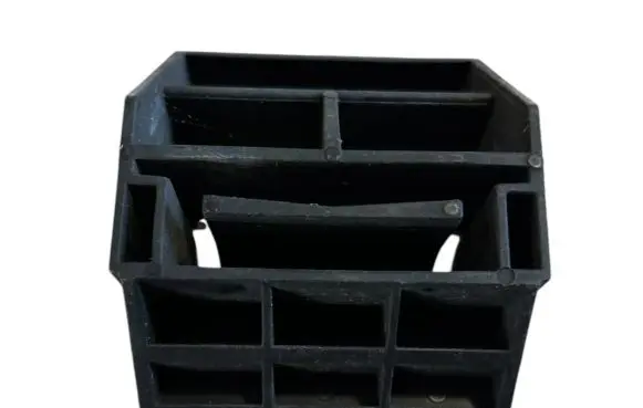 BMW 5 E60 E61 Radiator mount bracket 7542517 17117542517