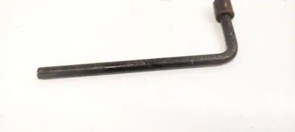 Ford Kuga I Wheel nut wrench 