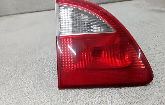 Ford Galaxy Tailgate rear/tail lights 7M5945093B