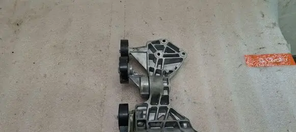Mercedes-Benz A W169 Generator/alternator belt tensioner 950166