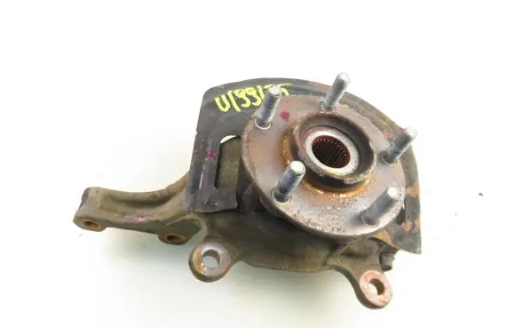 Nissan Qashqai Front wheel hub spindle knuckle 